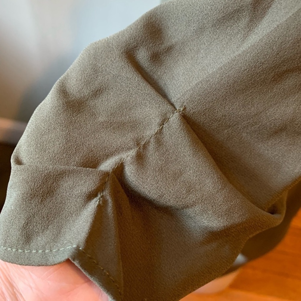Elegant Olive Green Women's Top - Picture 5 of 6